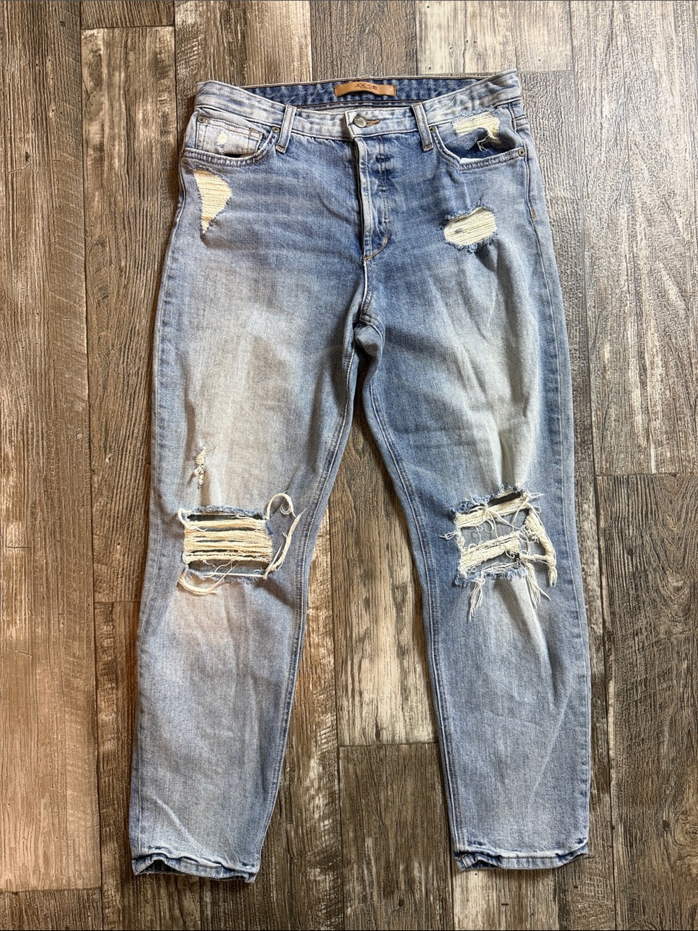 🌟Joe's 🌟Jeans Light Blue 🌟Distressed Boyfriend Jeans, W-28